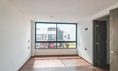 CASA EN VENTA CON RECÁMARA EN PLANTA BAJA UBICADA CERCA DE HERMANOS SERDÁN Y LA CEMENTERA