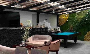 Casa en Renta en el Sector Viña Alta, Urbanización Algarrobos, Quito Ecuador