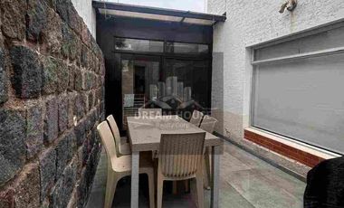 Casa en Renta en el Sector Viña Alta, Urbanización Algarrobos, Quito Ecuador