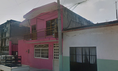 CASA EN VENTA, OPORTUNIDAD DE COMPRA, CENTRICA EN REMATE HIPOTECARIO¡.