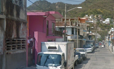 CASA EN VENTA, OPORTUNIDAD DE COMPRA, CENTRICA EN REMATE HIPOTECARIO¡.