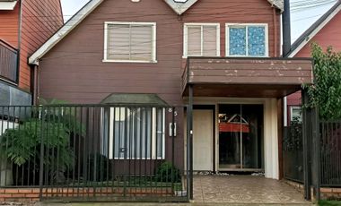 Amplia casa de 134 mts2 en Villarrica