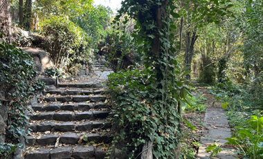 Gran Oportunidad Terreno Enorme Estero Arrayan Casa en Venta Lo Barnechea