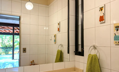 Excelente terreno Precioso jardín Casa en Venta acogedora Segura Condominio La Reina