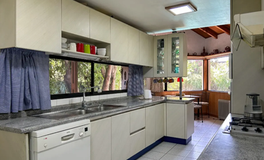 Excelente terreno Precioso jardín Casa en Venta acogedora Segura Condominio La Reina