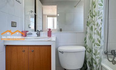 Arriendo Depto Amoblado 1D Edificio Puerto Soñado | Vista Parcial a la Bahía | $420.000