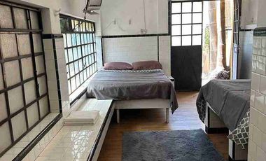 Residencia Colonial con carácter. 17 Recámaras y un bungalow, jardín, alberca, estilo, salón de eventos, ideal para universidad