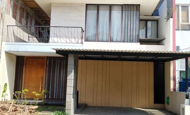 Disewakan Rumah Pakuwon Villa Bukit Regency 3 Sby