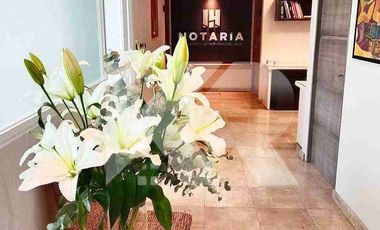 OFICINA CON 154 m² EN 