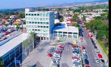 OFICINA CON 154 m² EN 