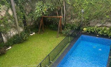 Disewakan Rumah Compound di Pejaten 5 Kamar Tidur