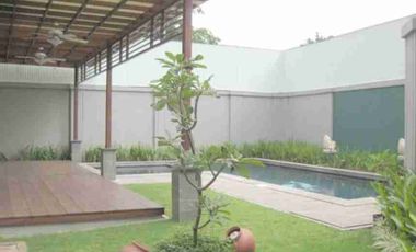 Disewakan Rumah Compund di Cilandak 4 Kamar Tidur