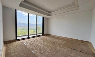 Hermosa Residencia en Venta en Sierra Alta 10o Sector Para Estrenar