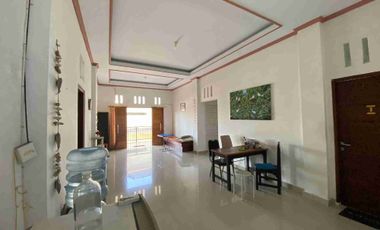Rumah Super Luas 7 Kamar di Raya Padonan Canggu Bali