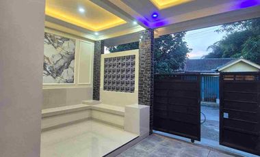rumah minimalis bangunan baru deket moss dan pintu tol