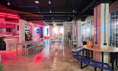 RUKO GANDENG 2 LANTAI EXS RESTORAN KEBAYORAN BARU DEKAT SENOPATI PARKIR LUAS SIAP HUNI