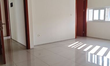 Disewakan Rumah di Citra Garden 6, Jakarta Barat 12x25