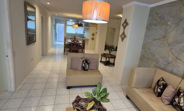 Departamento Amoblado en Alquiler en Kennedy Norte, Planta Baja, 2 Habitaciones, 3 Baños, Parqueo,  Seguridad,  Norte de Guayaquil