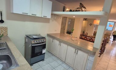 Departamento Amoblado en Alquiler en Kennedy Norte, Planta Baja, 2 Habitaciones, 3 Baños, Parqueo,  Seguridad,  Norte de Guayaquil