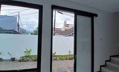 dijual rumah baru siap huni di Antapani Kota Bandung