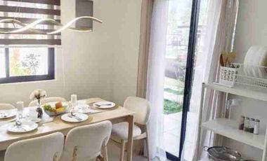 4 Bedrooms House and Lot