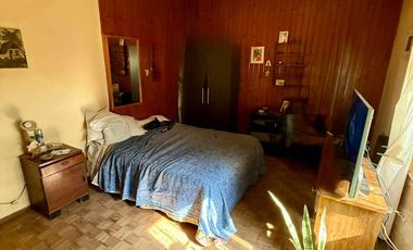 Casa con departamento. IDEAL INVERSOR