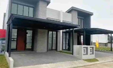 Rumah view Danau Lokasi strategis di Bekasi Timur dekat Grandwisata Free DP