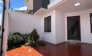 MODERNA CASA EN VENTA