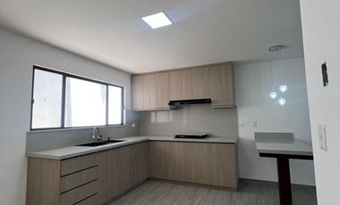 MODERNA CASA EN VENTA
