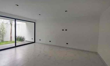 Casa en Parque Cuernavaca – Hasta 4 recámaras, cocina abierta y cerca de Chedraui Selecto