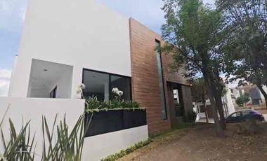 Casa en Parque Cuernavaca – Hasta 4 recámaras, cocina abierta y cerca de Chedraui Selecto