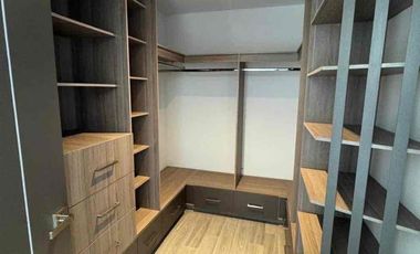 Casa en Parque Cuernavaca – 4 recámaras, cochera 3 autos y jardín privado