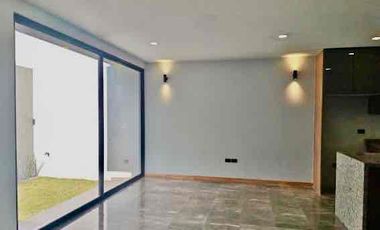Casa en Cascatta II – Isla de granito, roof garden y carga para auto eléctrico