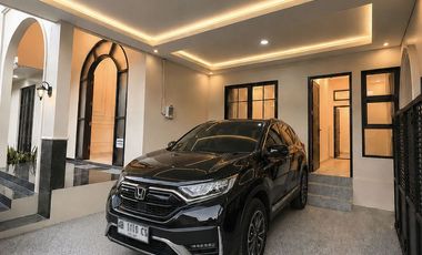 DIJUAL RUMAH CLASSIC MODERN FULL FURNISHED UTARA JOGJABAY / SD MODEL