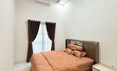 DIJUAL RUMAH CLASSIC MODERN FULL FURNISHED UTARA JOGJABAY / SD MODEL