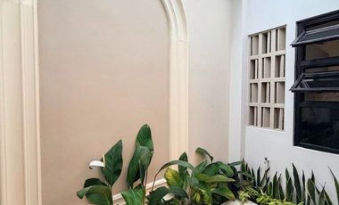 DIJUAL RUMAH CLASSIC MODERN FULL FURNISHED UTARA JOGJABAY / SD MODEL