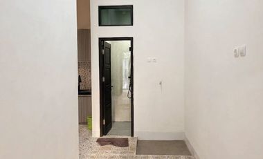 DIJUAL RUMAH CLASSIC MODERN FULL FURNISHED UTARA JOGJABAY / SD MODEL