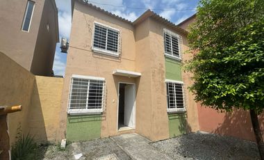 URBANIZACION VILLA DEL REY ETAPA REY CARLOS VENDO PRECIOSA VILLA MODELO PALACIO 6 DOS PLANTAS CUATRO DORMITORIOS. OPORTUNIDAD