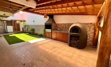 Casa de dos plantas en renta, Sector La Cerámica, Escalón de Tumbaco - Quito