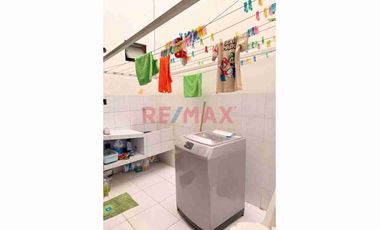 ✨ CASA URBANA DE 4 PISOS EN VENTA – AMPLIA, RENTABLE Y CON GRAN POTENCIAL DE INVERSIÓN ✨