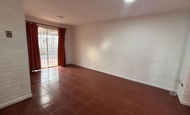 Linda Casa En Arriendo 3d+2b+e Puente Alto