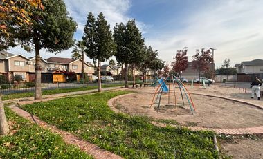 Linda Casa En Arriendo 3d+2b+e Puente Alto