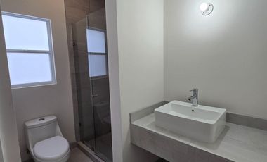 CASA DE RENTA EN CERRADA QUEBEC (6 meses) , MEXICALI, DISPONIBLE 30 MAYO