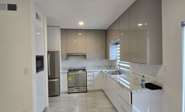 CASA DE RENTA EN CERRADA QUEBEC (6 meses) , MEXICALI, DISPONIBLE 30 MAYO