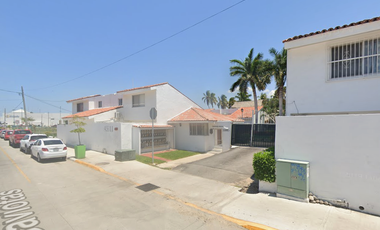 (AA) Casa de oportunidad en Av Paseo de Las Gaviotas 430, Soleares, VI, 28219 Manzanillo, Col.