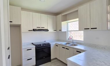 BONITA CASA DE RENTA EN CERRADA QUEBEC DISPONIBLE 20 DE JUNIO
