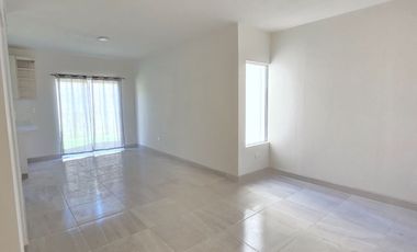 BONITA CASA DE RENTA EN CERRADA QUEBEC DISPONIBLE 20 DE JUNIO