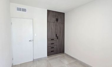 BONITA CASA DE RENTA EN CERRADA QUEBEC DISPONIBLE 20 DE JUNIO