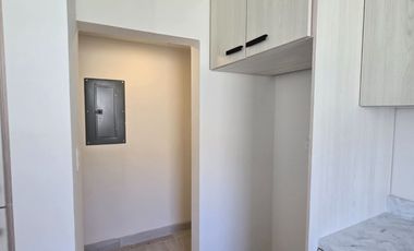BONITA CASA DE RENTA EN CERRADA QUEBEC DISPONIBLE 20 DE JUNIO