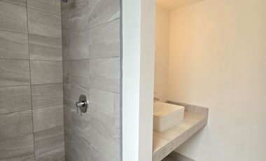 BONITA CASA DE RENTA EN CERRADA QUEBEC DISPONIBLE 20 DE JUNIO